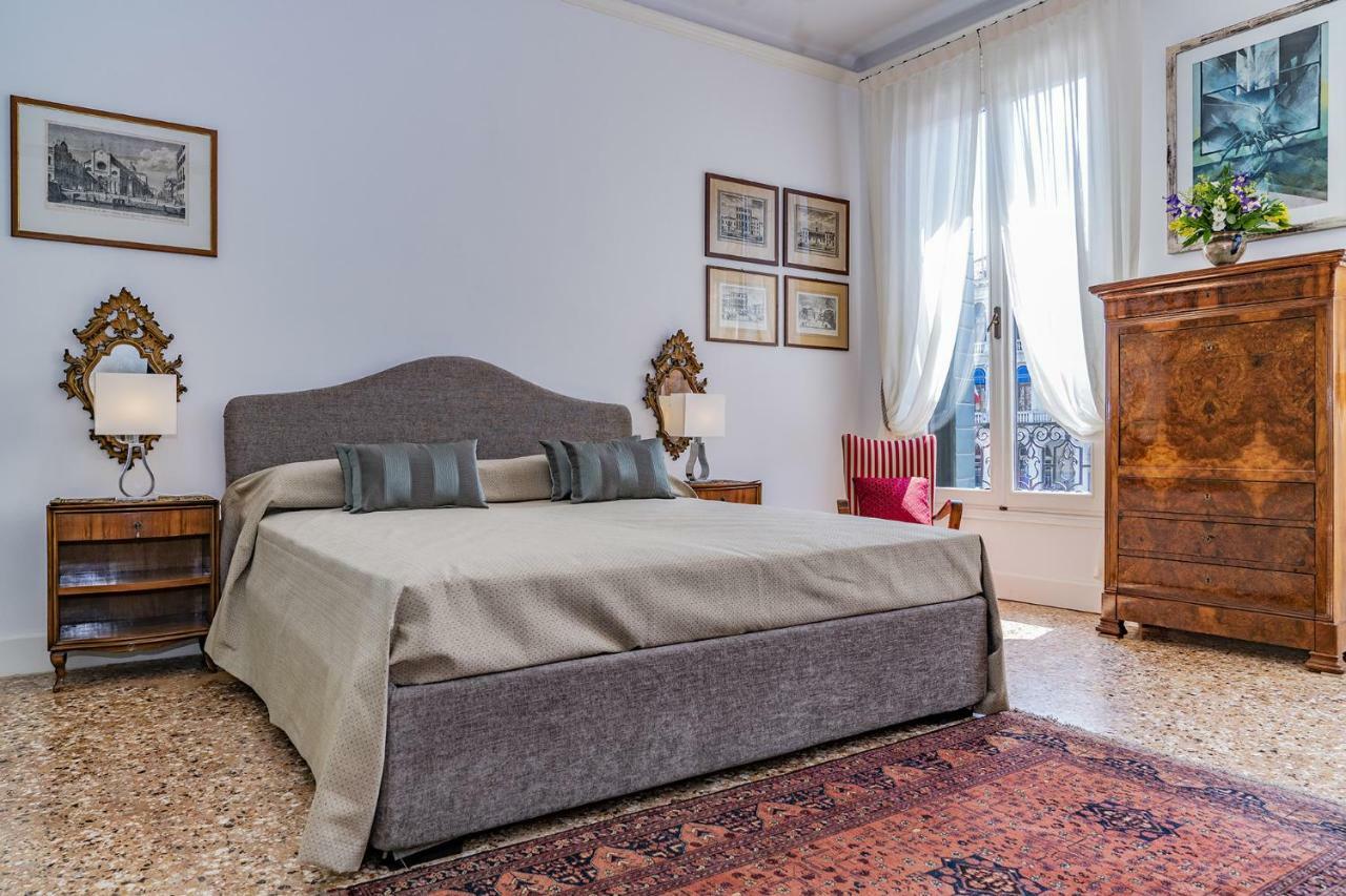 Ca' Fornoni Grand Canal Венеция Екстериор снимка