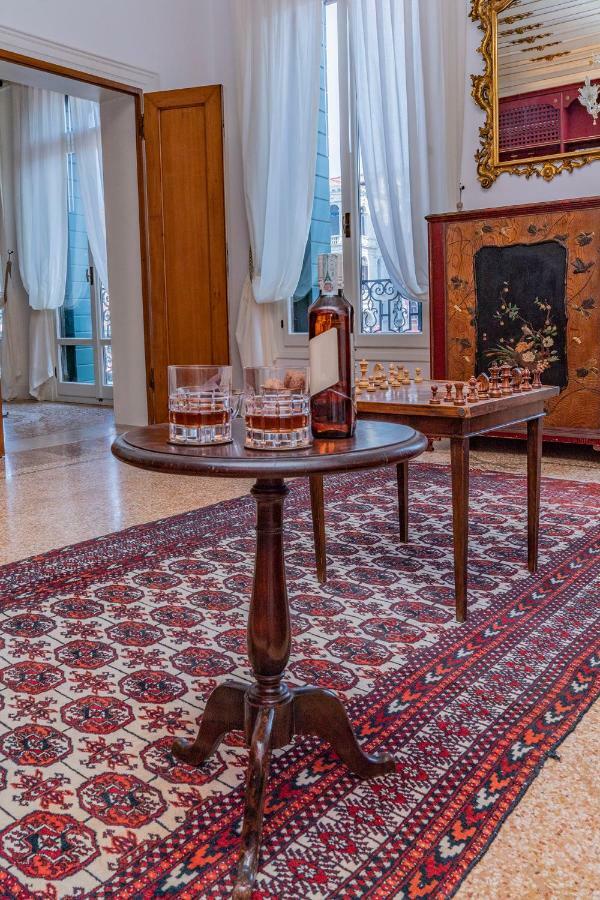 Ca' Fornoni Grand Canal Венеция Екстериор снимка