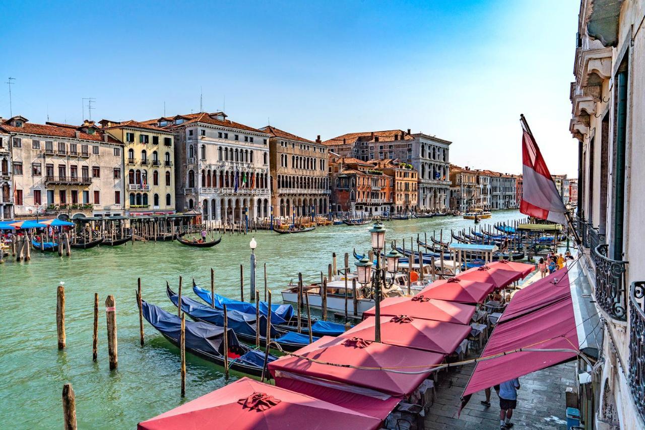Ca' Fornoni Grand Canal Венеция Екстериор снимка